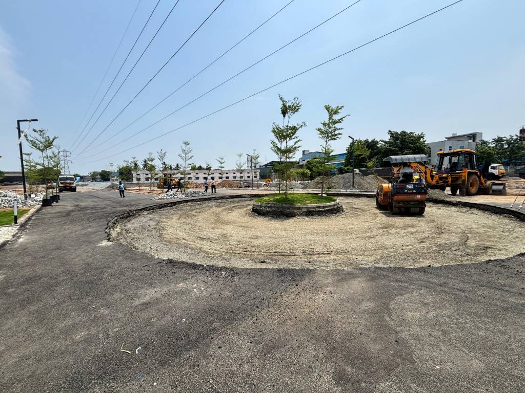  genesis Internal Roads & Footpaths