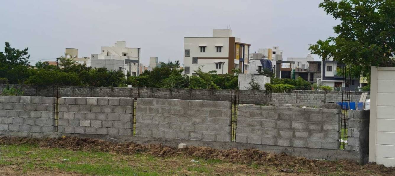  luxland mini town Plot