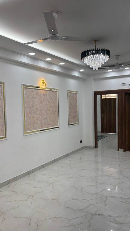  royal residency Living Area