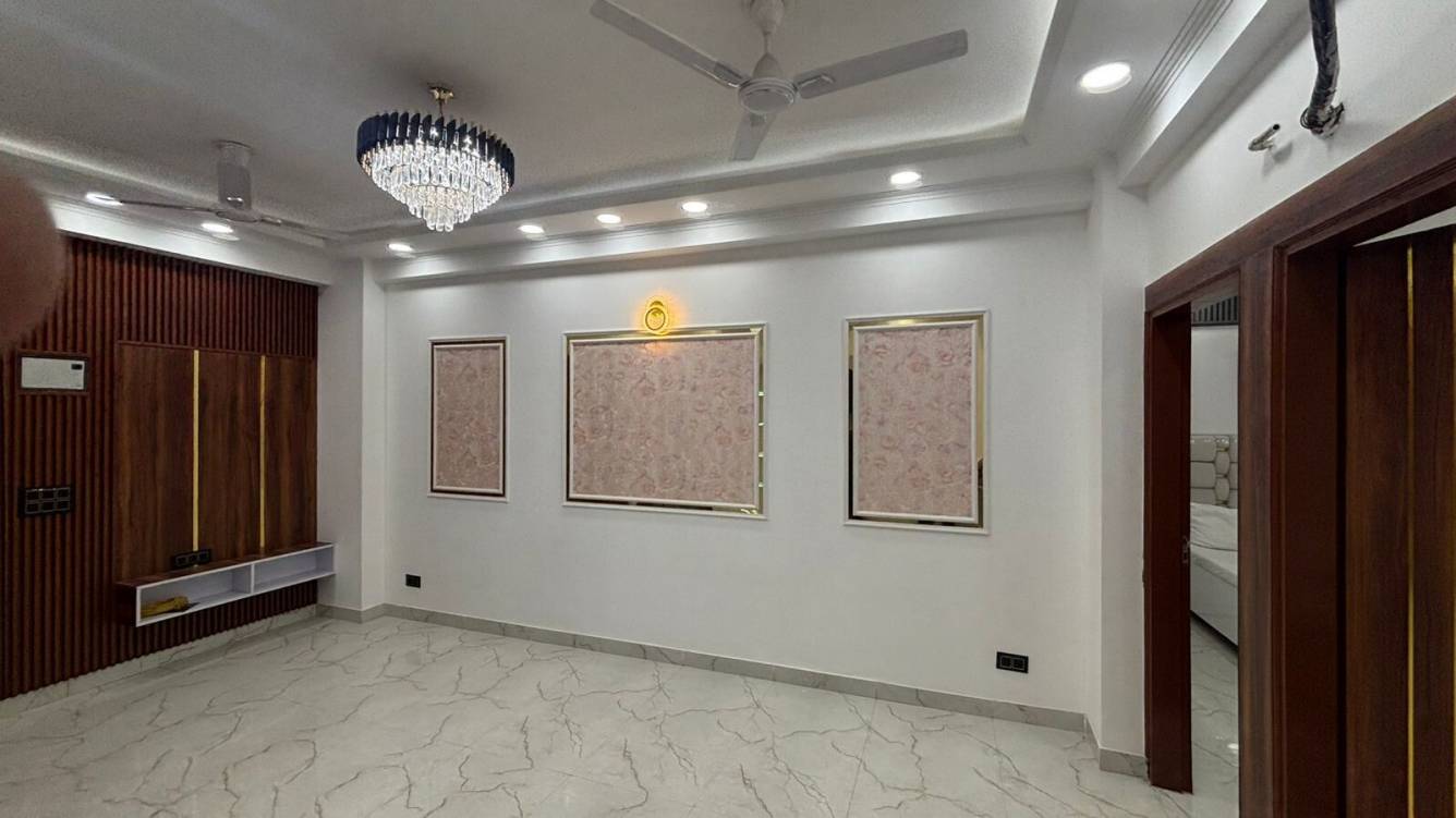  royal residency Living Area