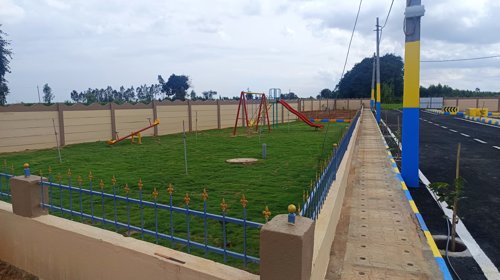  yogitha-garden Children's play area