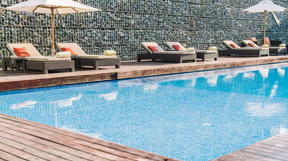  greendale Swimming Pool