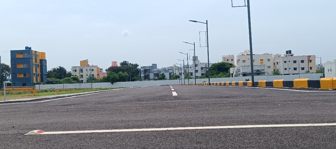  serasa eminent Internal Roads & Footpaths