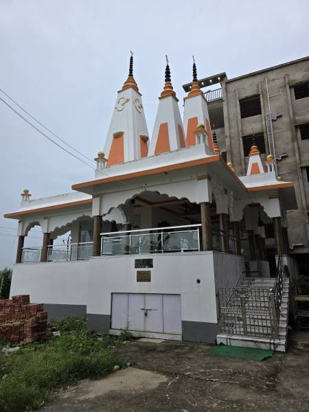  lokenath-apartment Temple