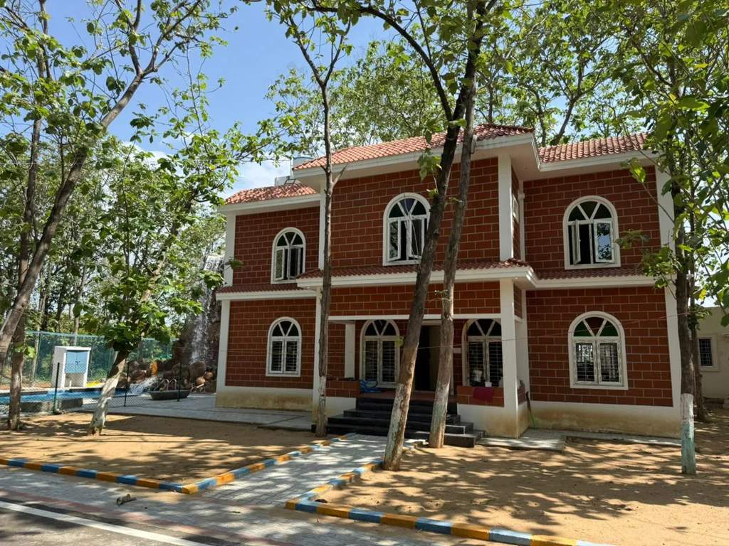  river garden Club House