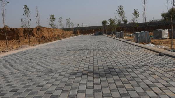  landmark-iii Construction Status Aug-25