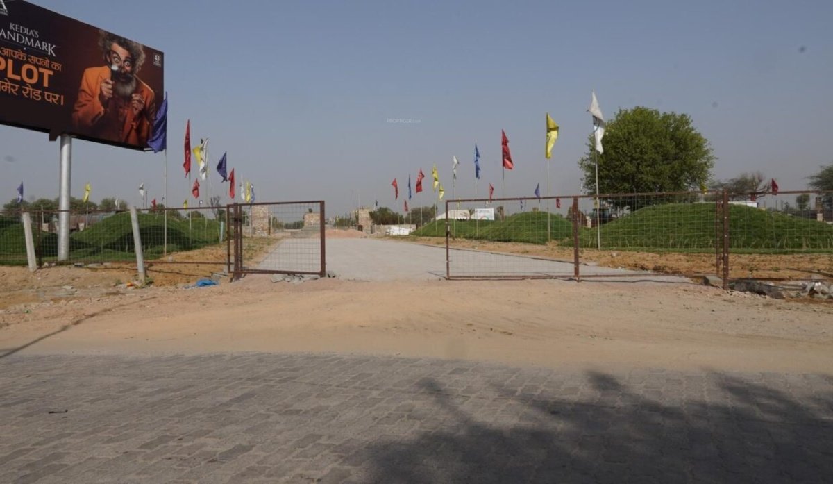  landmark iii Gated Community