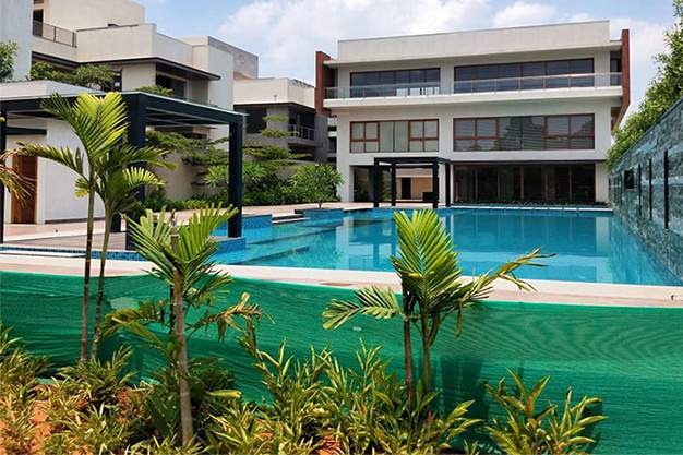  chakra farms Swimming Pool