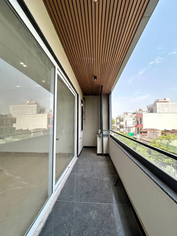  luxury floors Balcony