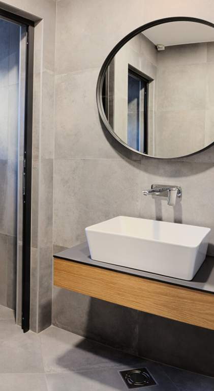  delta infra heights broadway ce 60 Bathroom