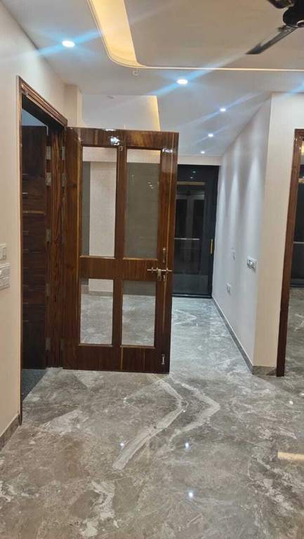  luxury floors sushant lok 2 Lobby