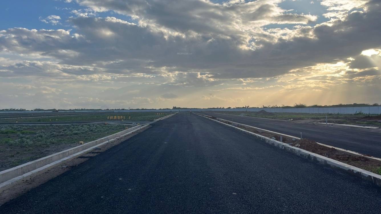  silver city phase i Plot