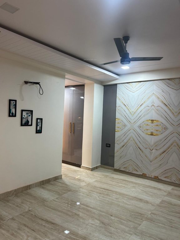  luxury floors Bedroom