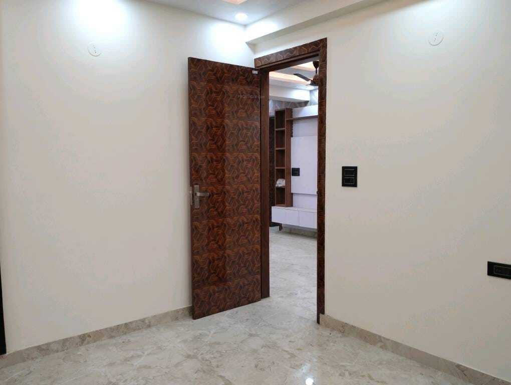 independent floor Bedroom