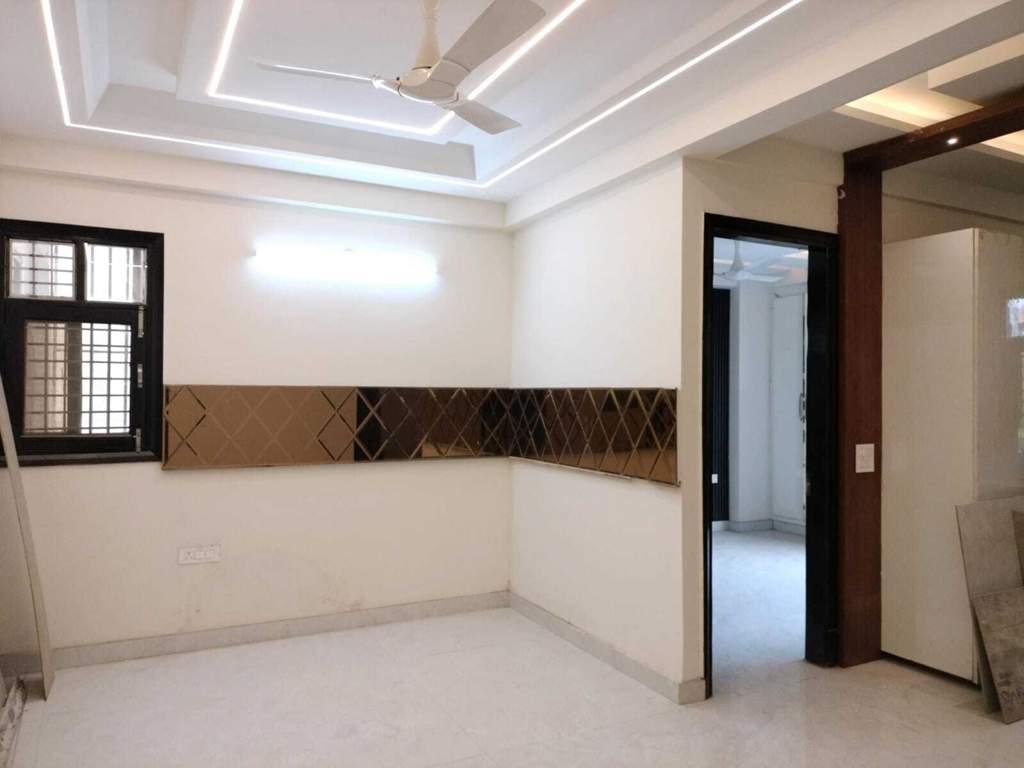 independent floor Living Area