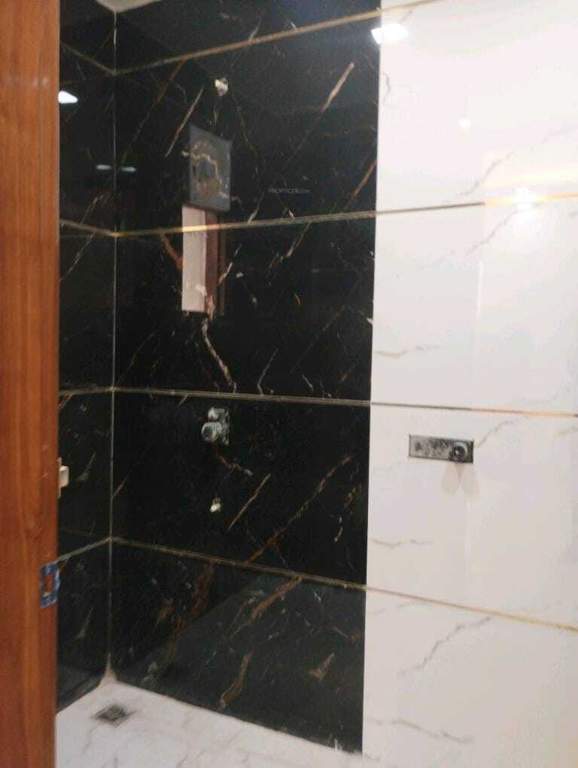  ultra luxury floors Bathroom