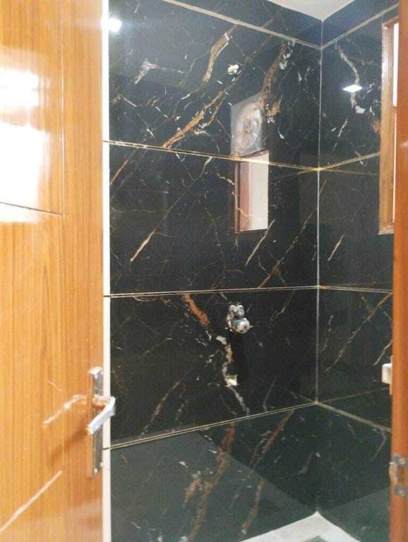  ultra luxury floors Bathroom
