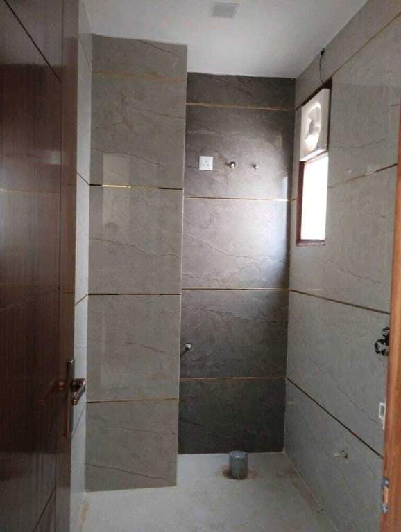  ultra luxury floors Bathroom
