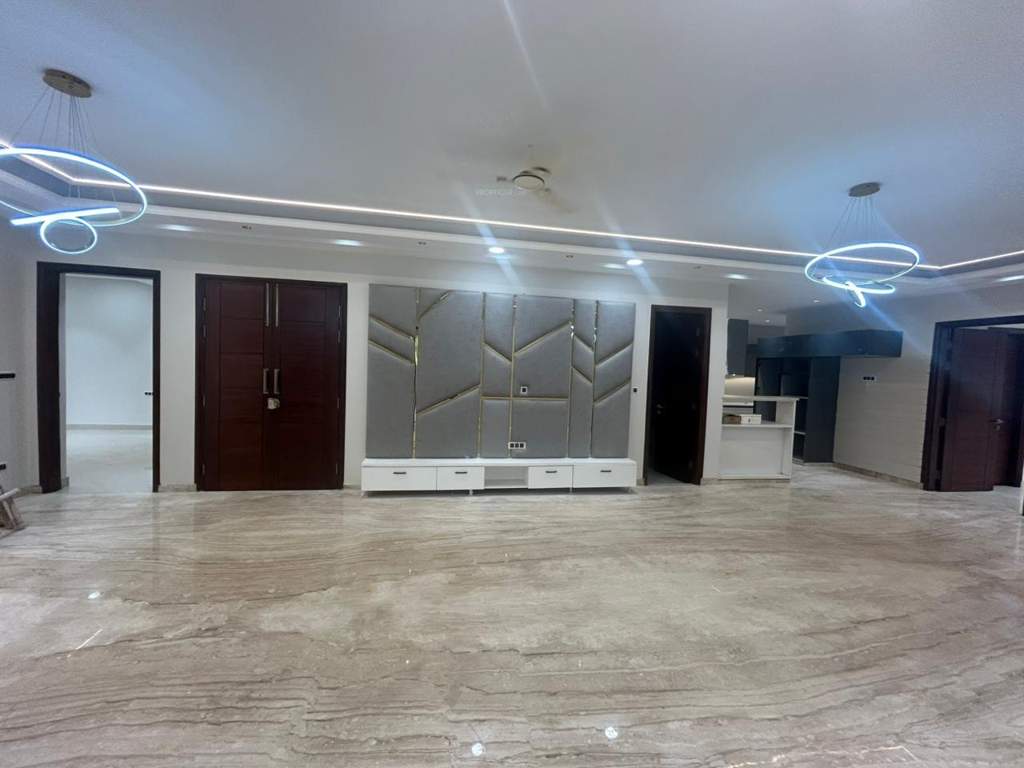  luxuries floors Living Area