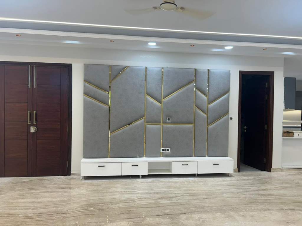  luxuries floors Living Area