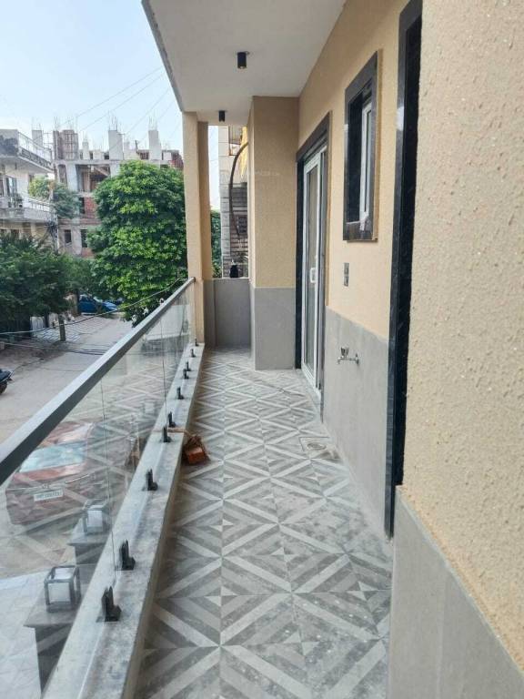  luxuries floors Balcony