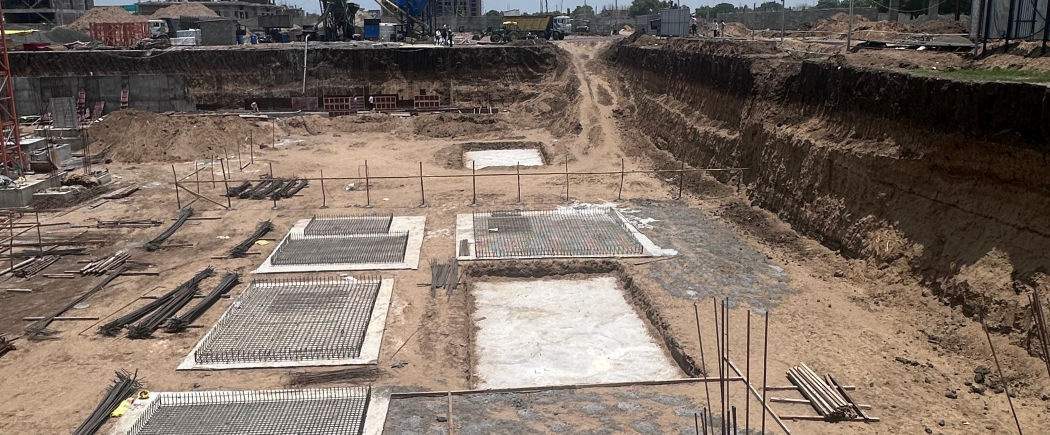  luxuria Block B Construction Status Sept 25