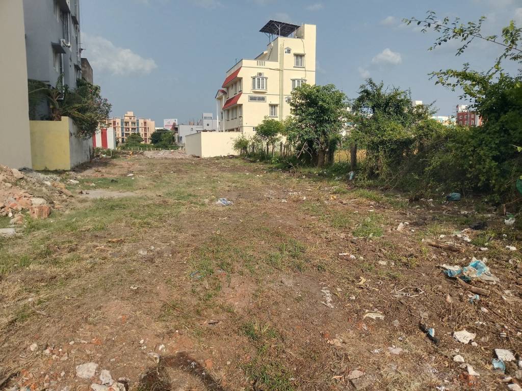  gandhi nagar Plot