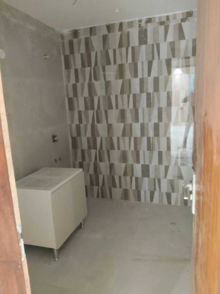  builder-floors Bathroom
