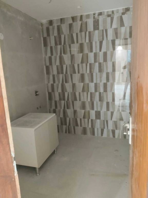 builder floors Bathroom