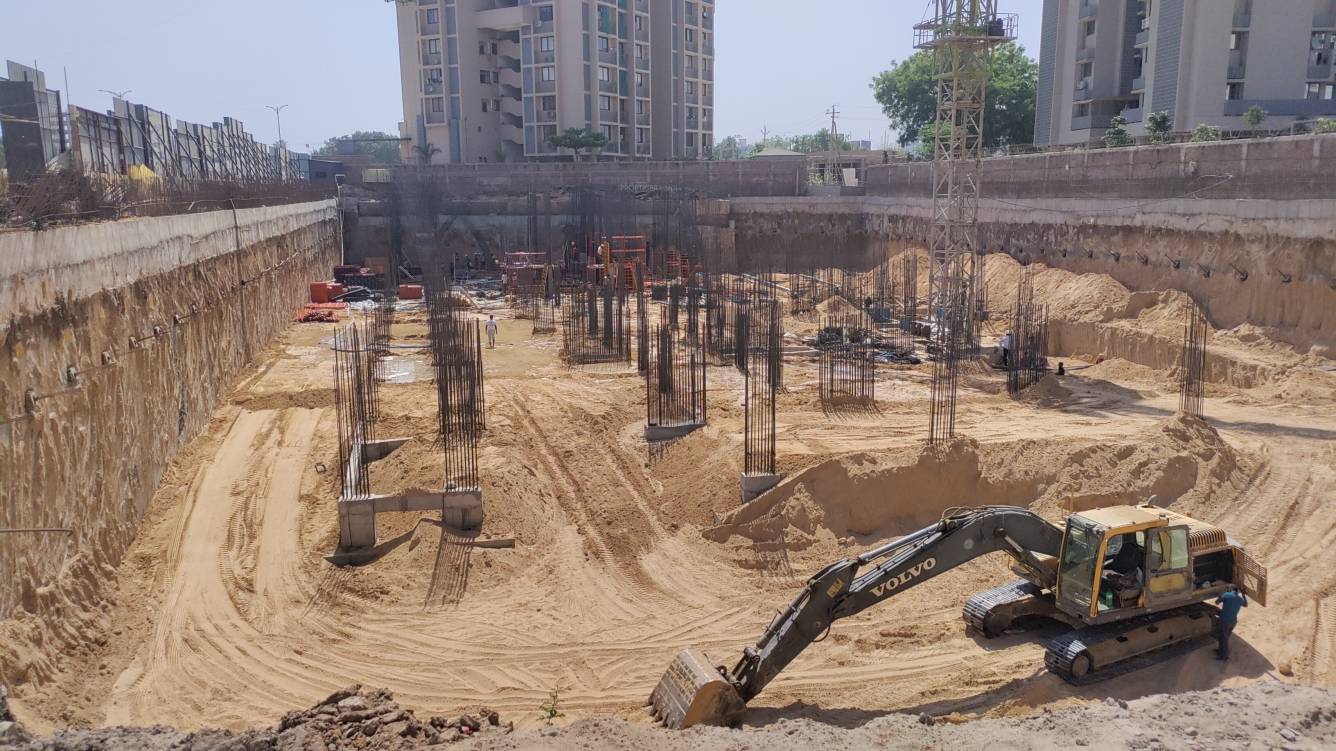  western luxuria Block A Construction Status Aug 25