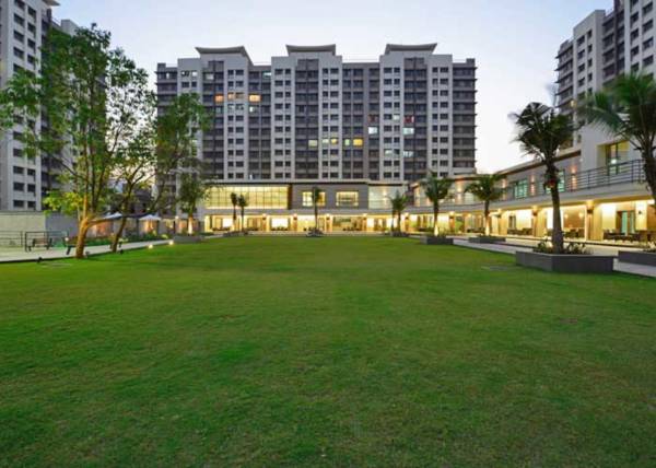 Landscaped Gardens riverside Landscaped Gardens