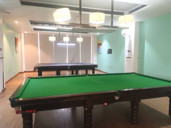  moderne Billiards/ Snooker Table