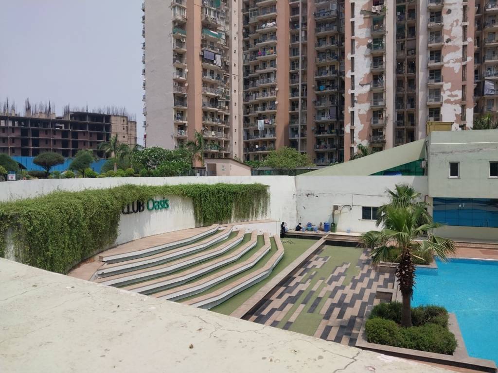  pan oasis Amphitheater