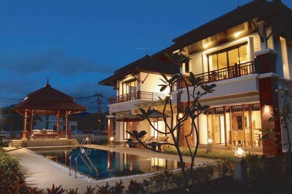  beautiful-world Swimming Pool