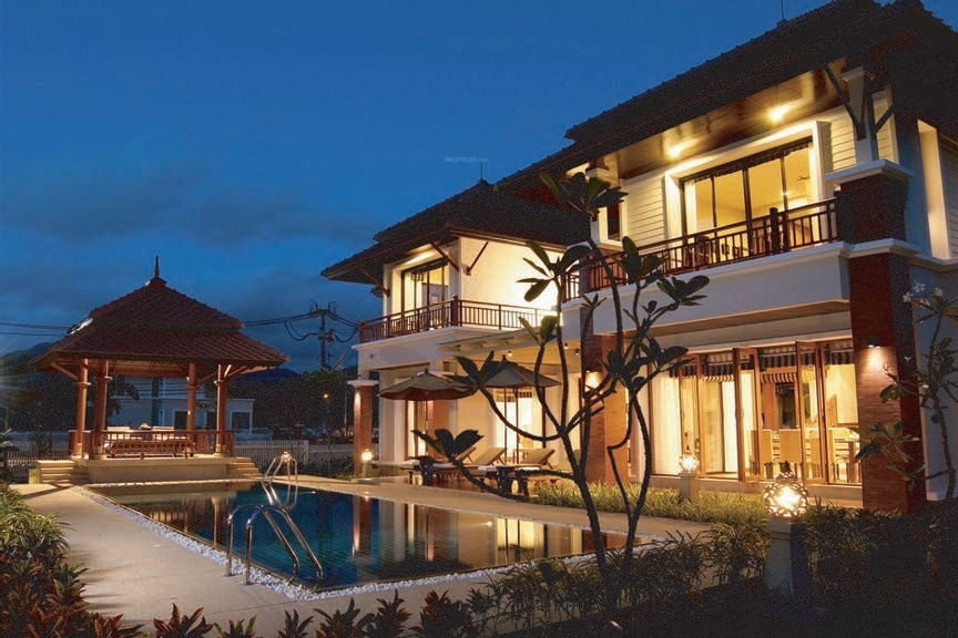 beautiful world Swimming Pool