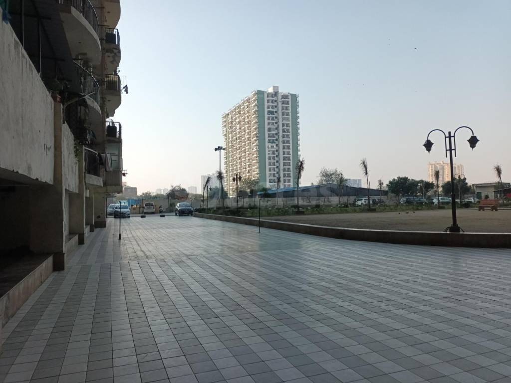 jupiter Paved Compound