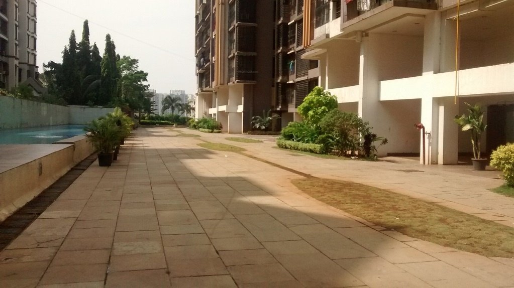 Lokhandwala Sapphire Heights