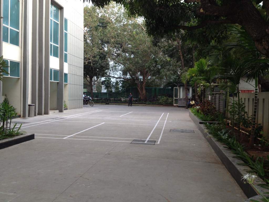 grandeur Badminton Court