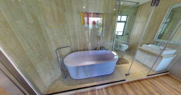 Bathroom leher Bathroom