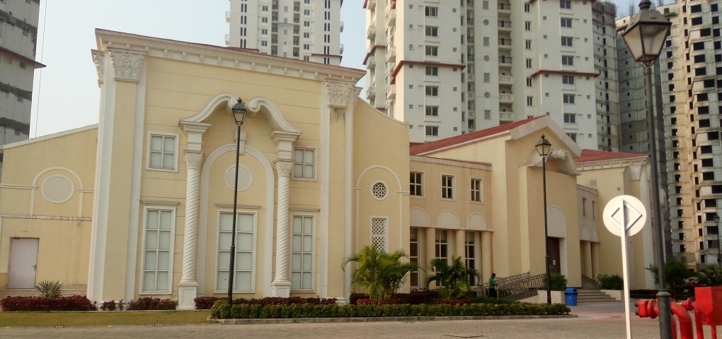 DLF New Town Heights