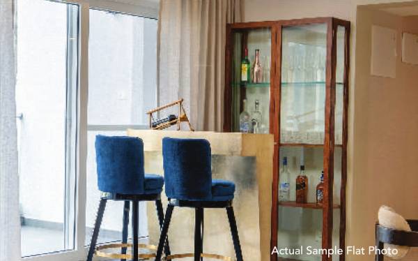  platinum Dining Area