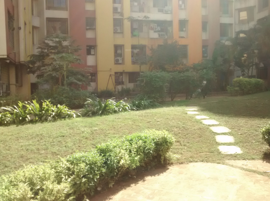  tower Landscaped Gardens