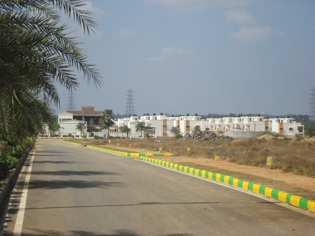  central Images for Elevation of Mahidhara Central