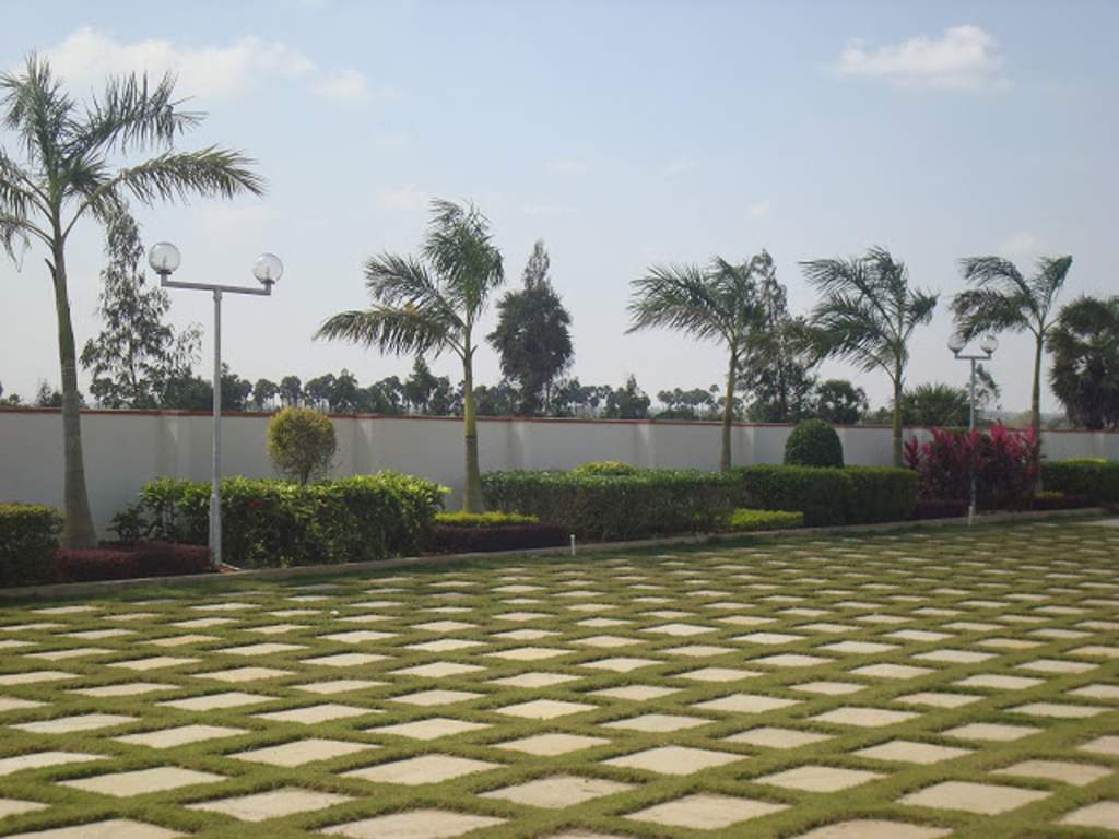  central Images for Amenities of Mahidhara Central