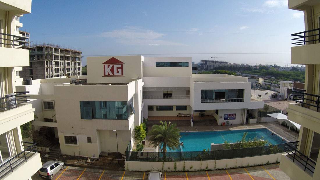  signature city Club House