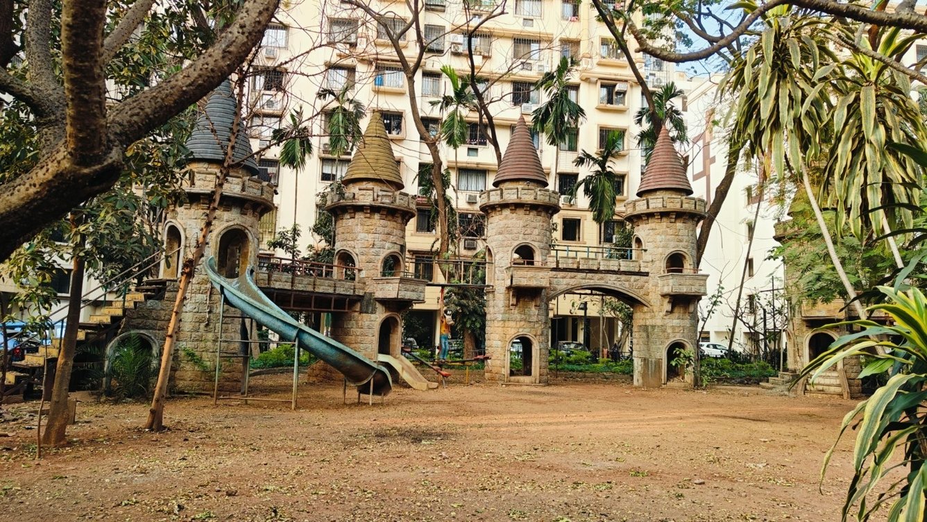  paradise Children's play area