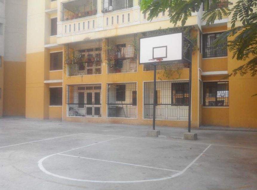  grandeur Basketball Court