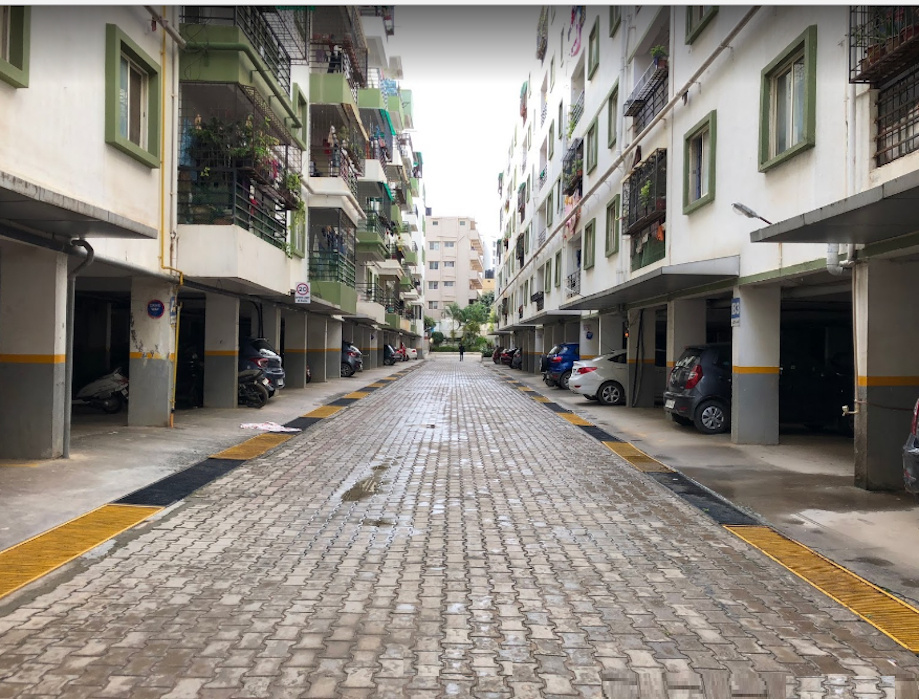  splendor Car Parking