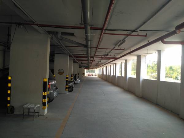 Car Parking hyde-park Car Parking