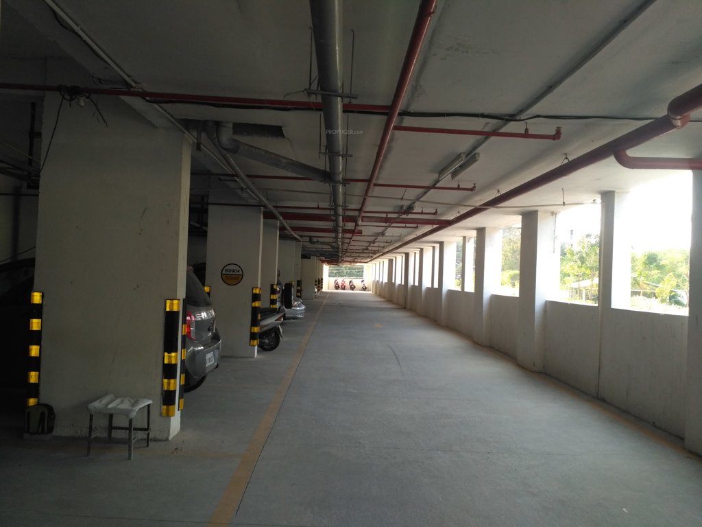  hyde park Car Parking